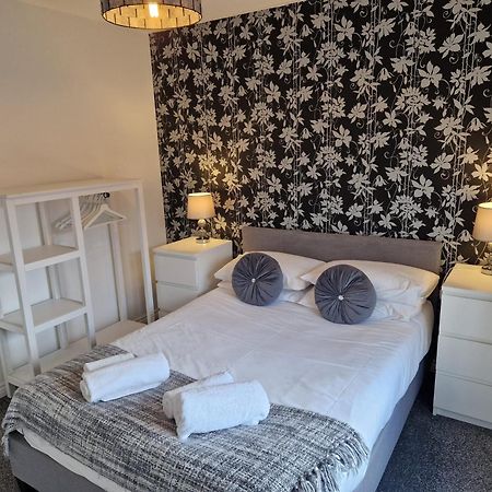 Hereford - Mayflower Coach House, Modern 2 Bedroom Property With Parking, Located South Of Hereford City, Suitable For Small Family, Couple Or Contractors - Sleeps Up To 5 Guests - Hosted By Rentmyhouse Exteriör bild