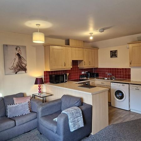 Hereford - Mayflower Coach House, Modern 2 Bedroom Property With Parking, Located South Of Hereford City, Suitable For Small Family, Couple Or Contractors - Sleeps Up To 5 Guests - Hosted By Rentmyhouse Exteriör bild