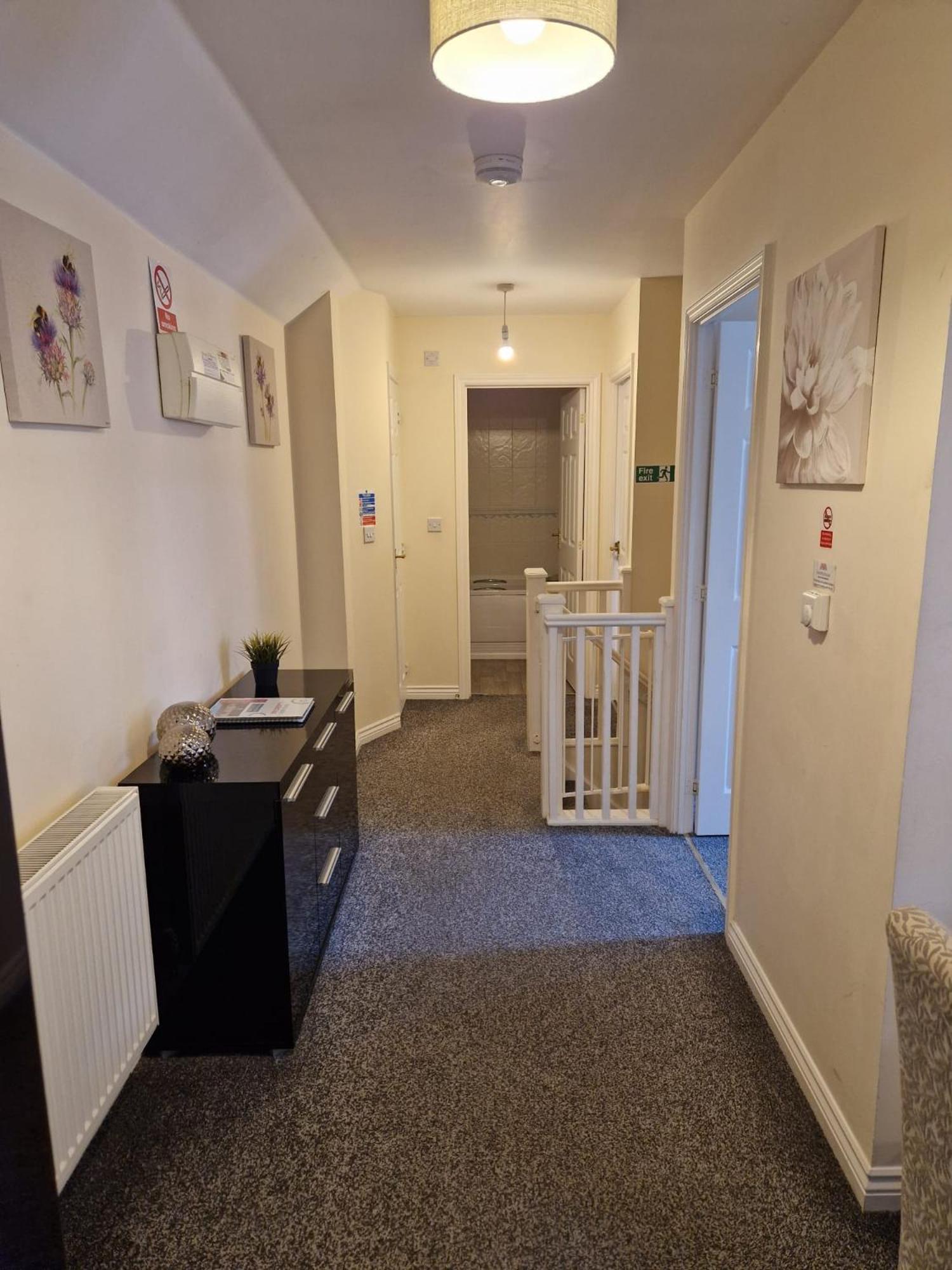 Hereford - Mayflower Coach House, Modern 2 Bedroom Property With Parking, Located South Of Hereford City, Suitable For Small Family, Couple Or Contractors - Sleeps Up To 5 Guests - Hosted By Rentmyhouse Exteriör bild